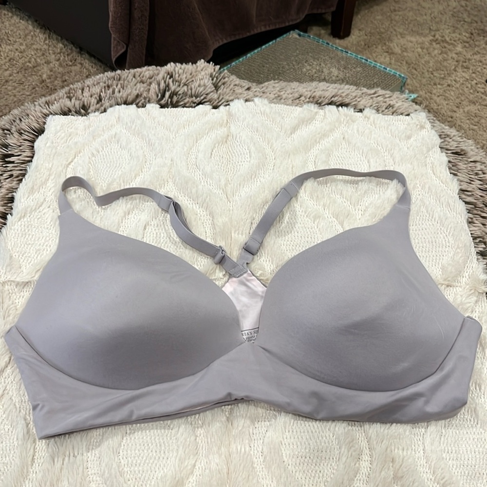 Victoria’s Secret seamless bra
